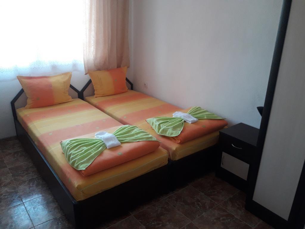 Georgievi Guest House เปาโมเรีย ภายนอก รูปภาพ